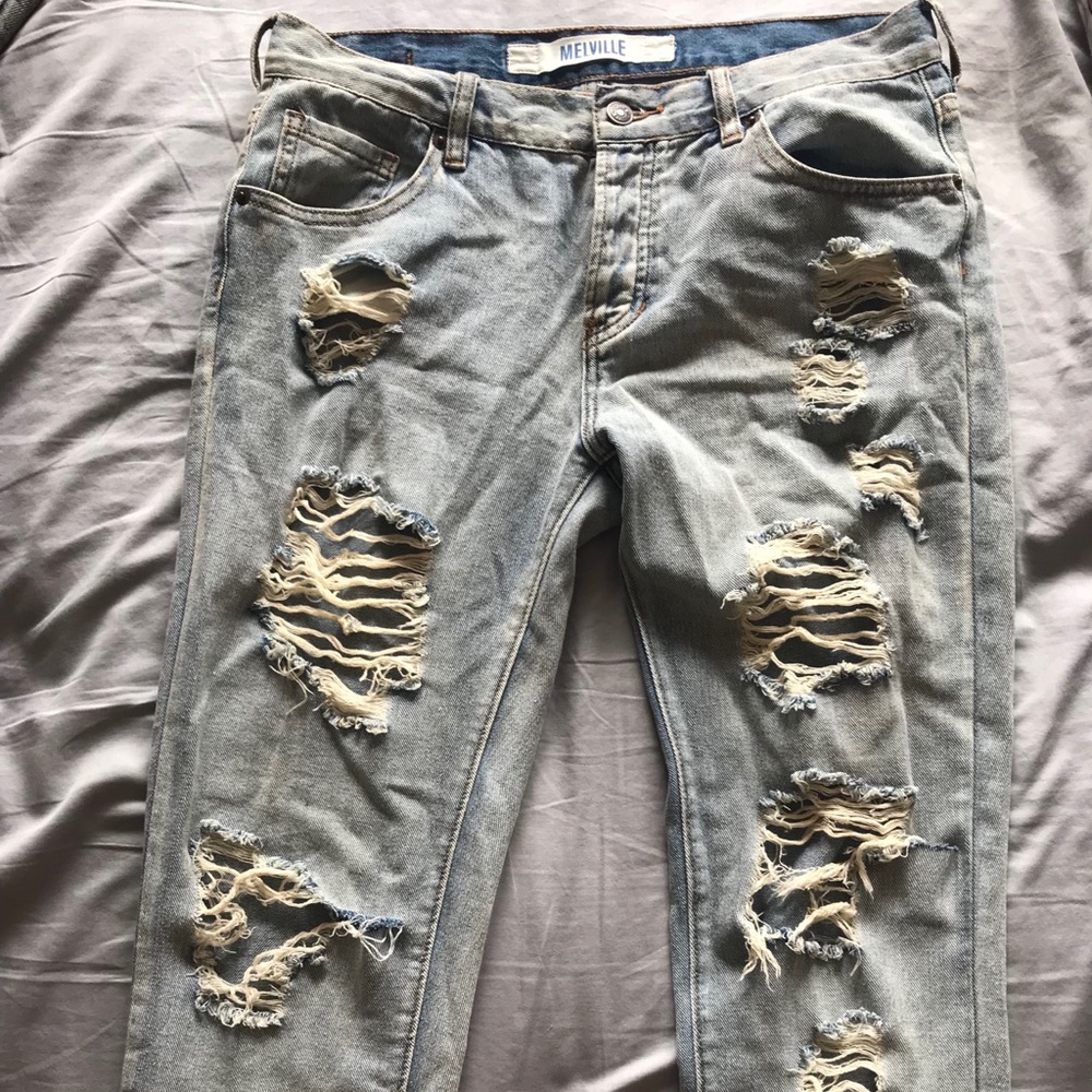Brandy Melville distressed jeans!